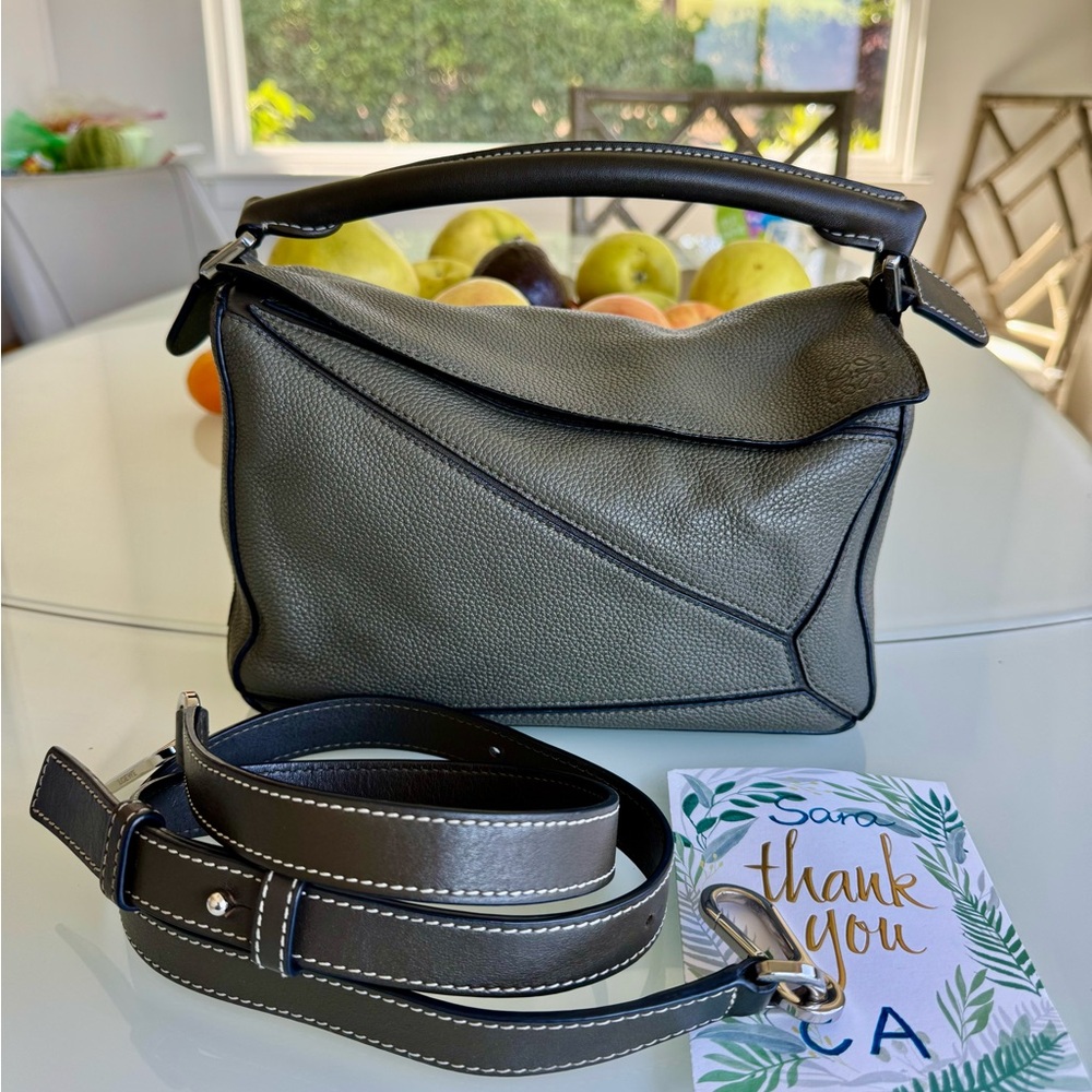 ❌SOLD❌Loewe Green Leather Puzzle Bag size Small